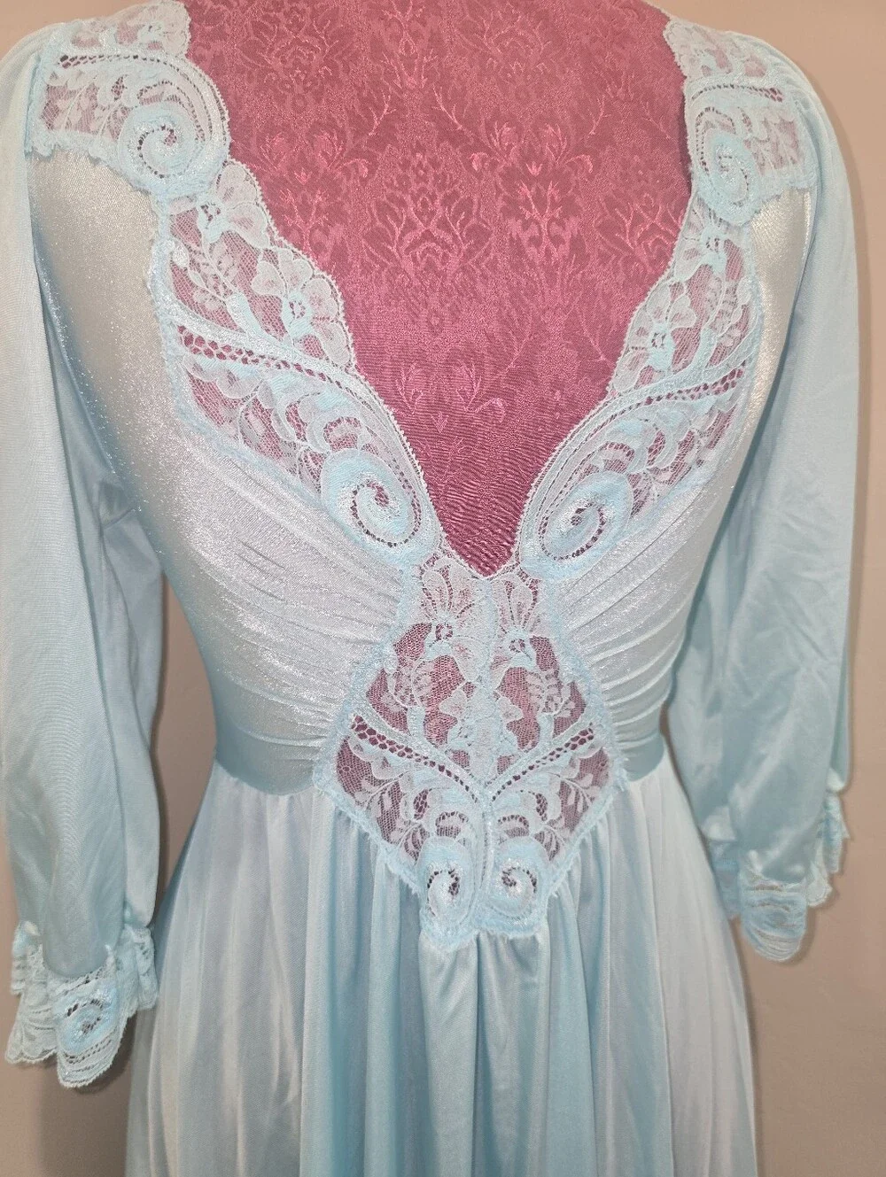 Vintage Olga Peignoir Set Nightgown Robe Blue Pearl Lace Size Medium Full Sweep